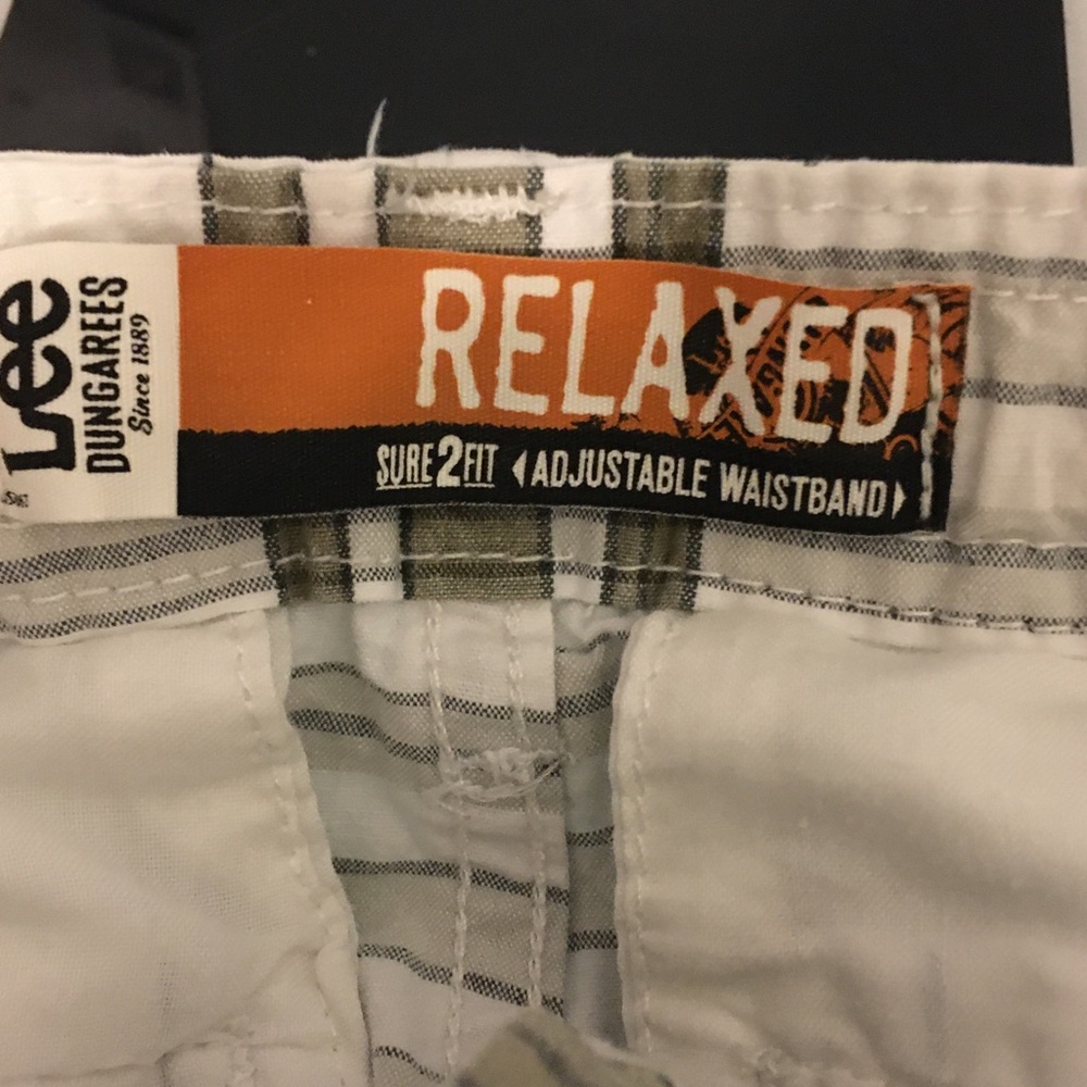 Shorts - Picture 2 of 4